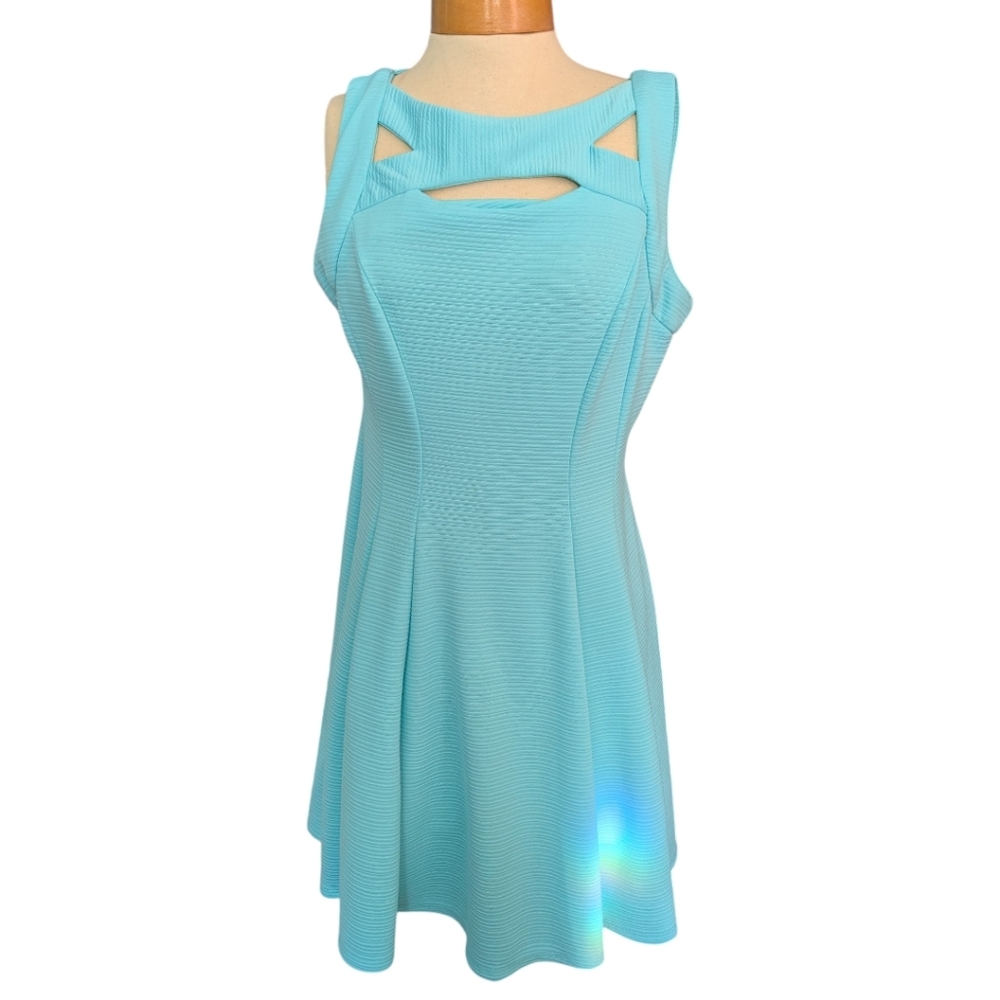 Consigned - Like New - Gabby Skye Aqua Textured Dress